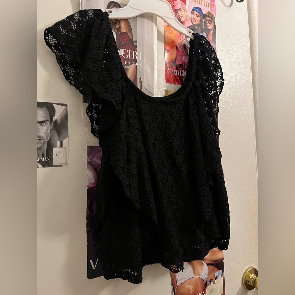 Elegant Black Lace Women's Top